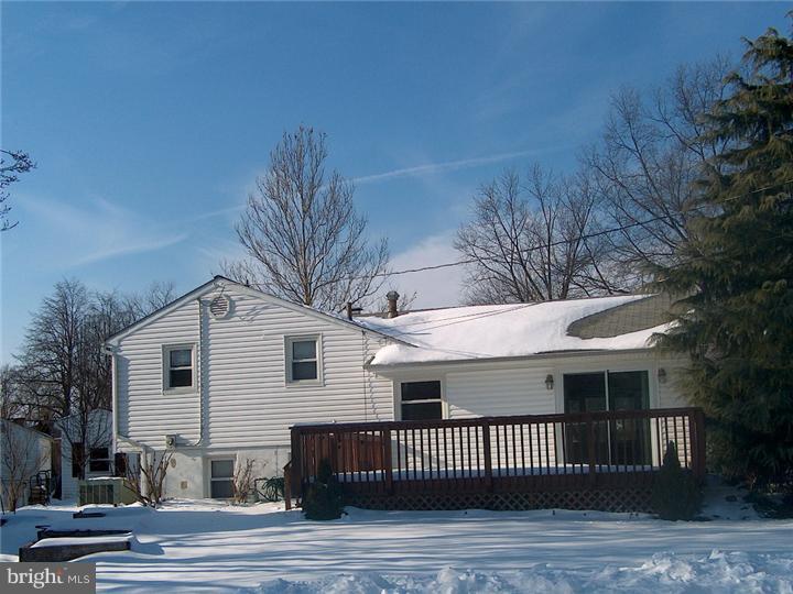 8 Green Valley Road Stratford, NJ 08084 - Photo 3 of 13 Exterior Back