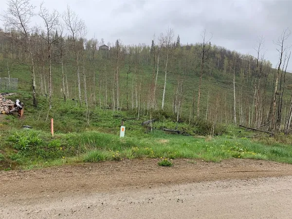 a view of a outdoor space