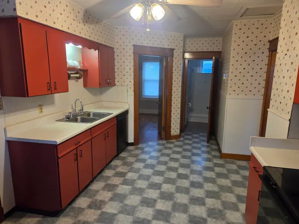 $119,900 | 90 Bates Street, Millinocket, ME 04462