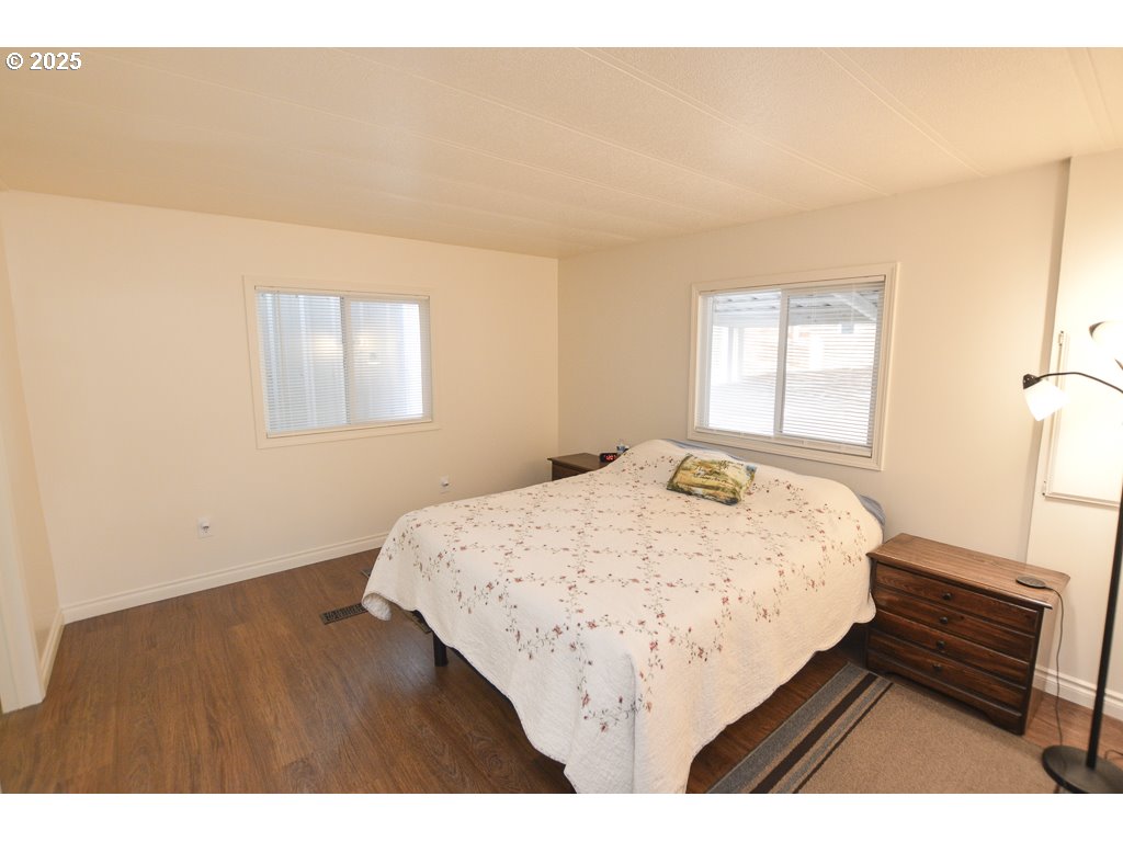 28385 Pleasant Valley Road Sweet Home, OR 97386 - Photo 17 of 44 Gallery Image 17