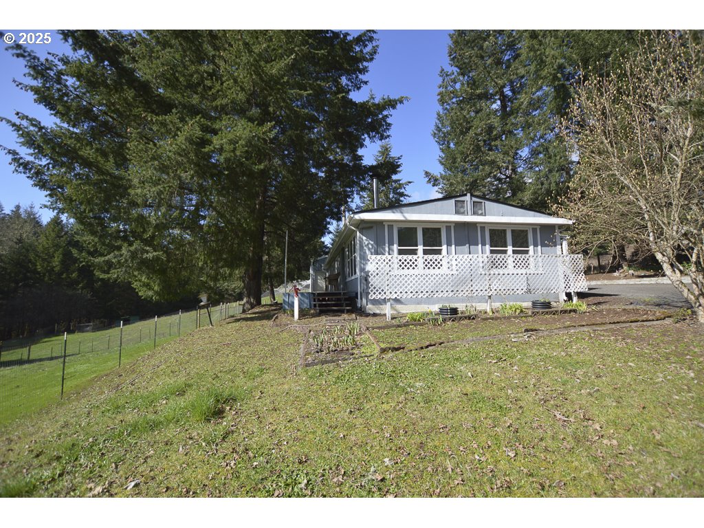 28385 Pleasant Valley Road Sweet Home, OR 97386 - Photo 3 of 44 Gallery Image 3