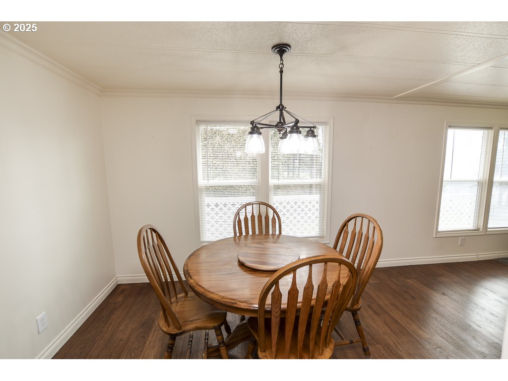 28385 Pleasant Valley Road Sweet Home, OR 97386 - Photo 7 of 44 Gallery Image 7
