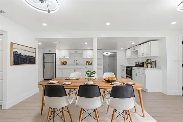 $348,900 | 2305 East 148th Avenue, Lutz, FL 33559