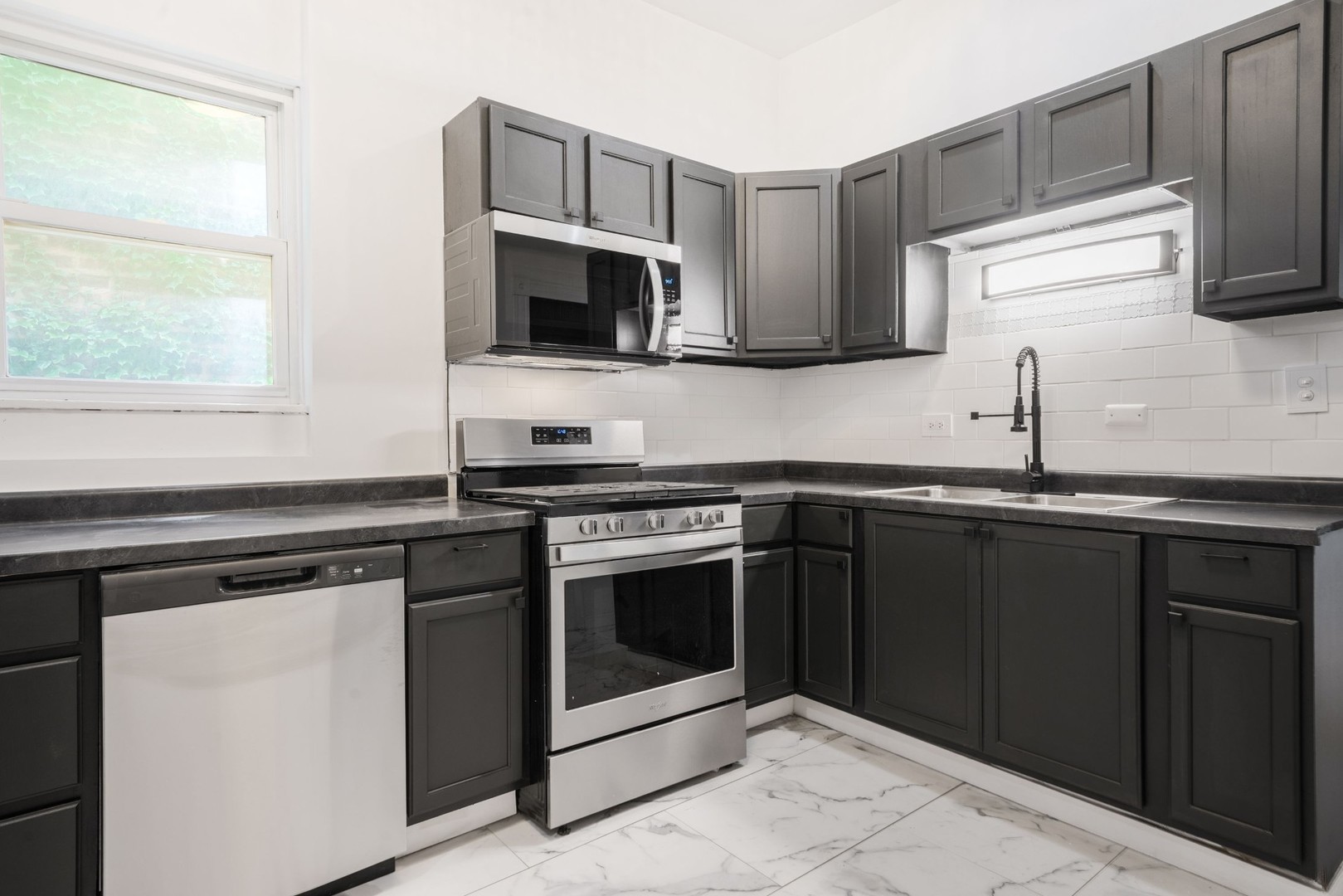 6923 South Vernon Avenue, Unit 1 Chicago, IL 60637 - Photo 11 of 16