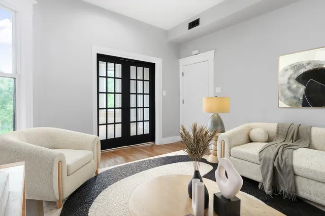 $1,800 | 6923 South Vernon Avenue, Unit 1, Chicago, IL 60637