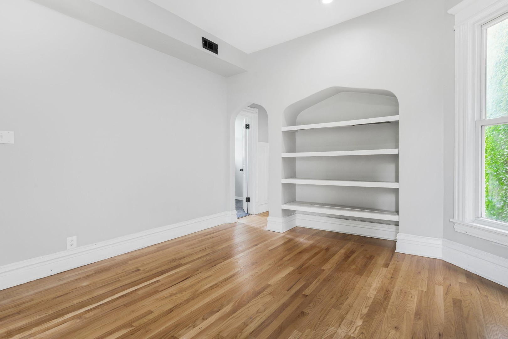 6923 South Vernon Avenue, Unit 1 Chicago, IL 60637 - Photo 10 of 16