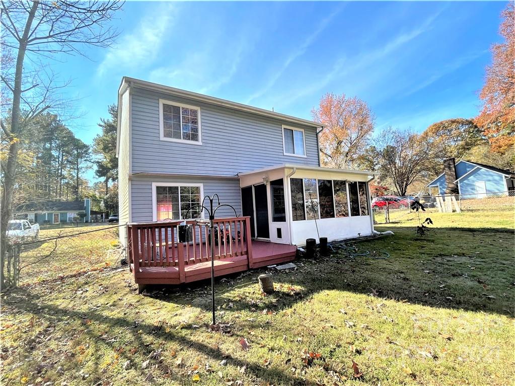6027 Trysting Road Charlotte, NC 28227 - Photo 5 of 21 Gallery Image 5