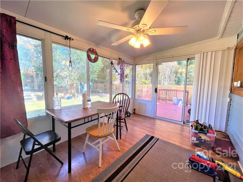 6027 Trysting Road Charlotte, NC 28227 - Photo 6 of 21 Gallery Image 6