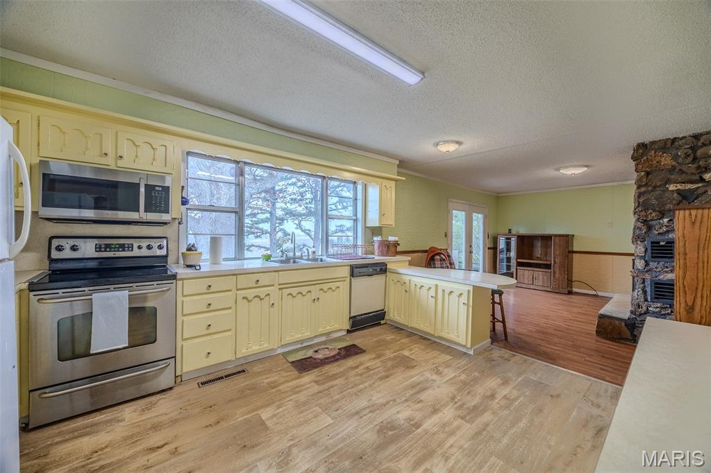 22781 A U.S. Rte 66 Lebanon, MO 65536 - Photo 12 of 37