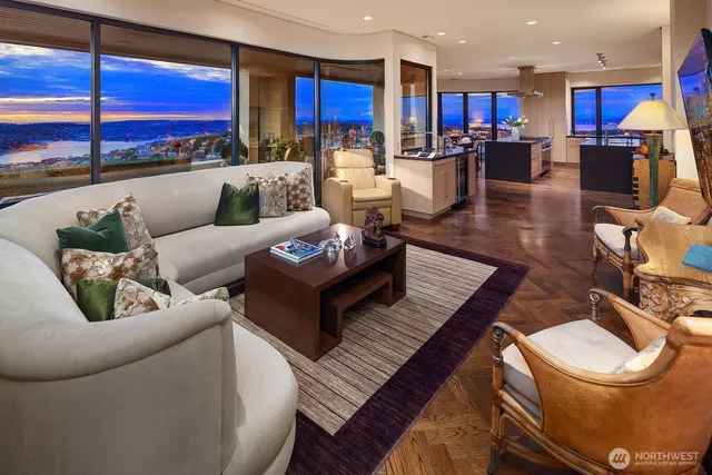 $8,600,000 | 1301 Spring Street, Unit PH32, Seattle, WA 98104