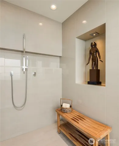 $8,600,000 | 1301 Spring Street, Unit PH32, Seattle, WA 98104