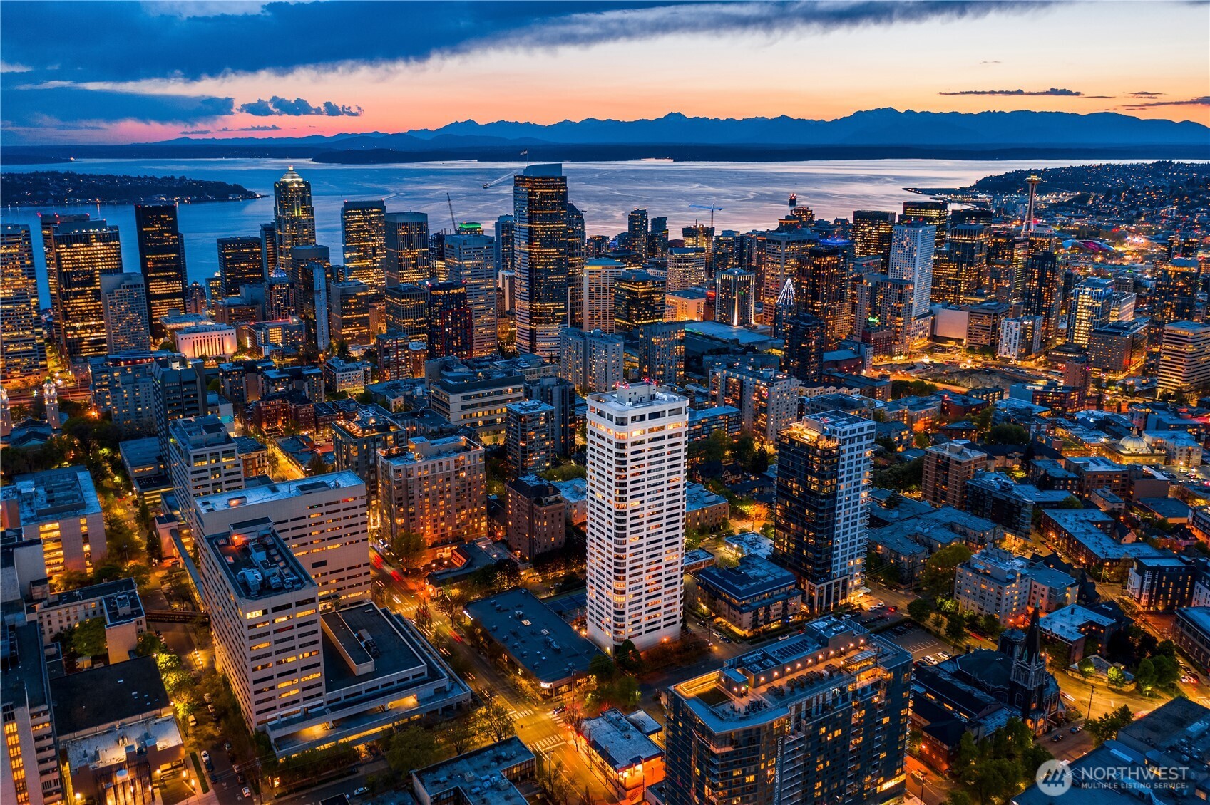 1301 Spring Street, Unit PH32 Seattle, WA 98104 - Photo 38 of 40 a view of city