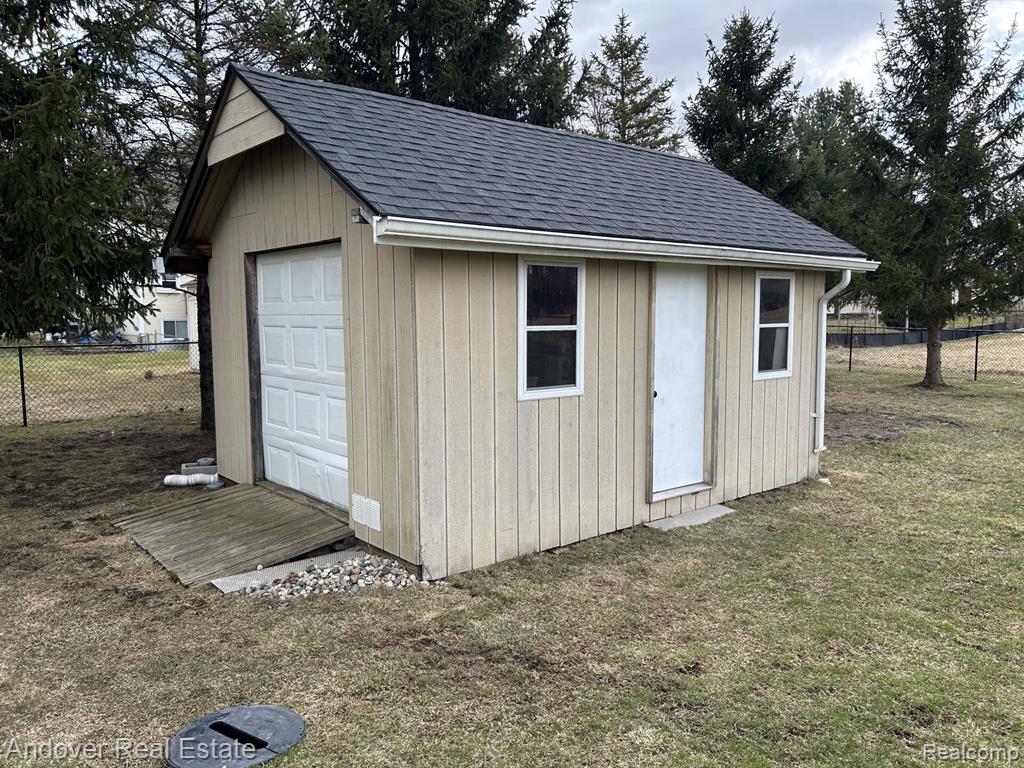 6031 Holt Road Holt, MI 48842 - Photo 28 of 29