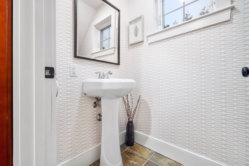 5 Bailey Street Canton, MA 02021 - Photo 14 of 38 Gallery Image 14