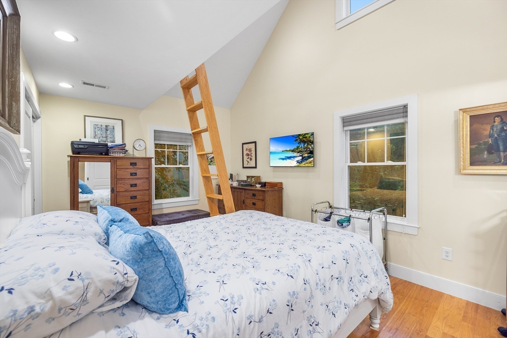 5 Bailey Street Canton, MA 02021 - Photo 19 of 38 Gallery Image 19