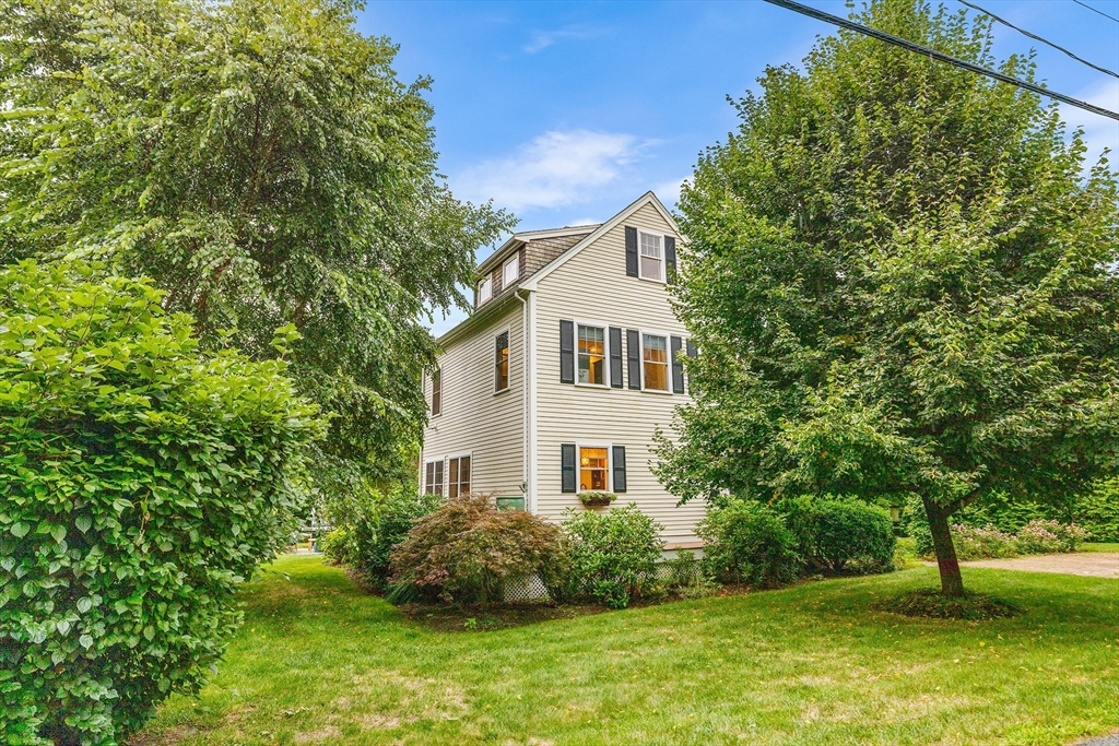 5 Bailey Street Canton, MA 02021 - Photo 3 of 38 Gallery Image 3