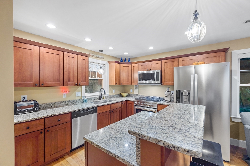 5 Bailey Street Canton, MA 02021 - Photo 5 of 38 Gallery Image 5