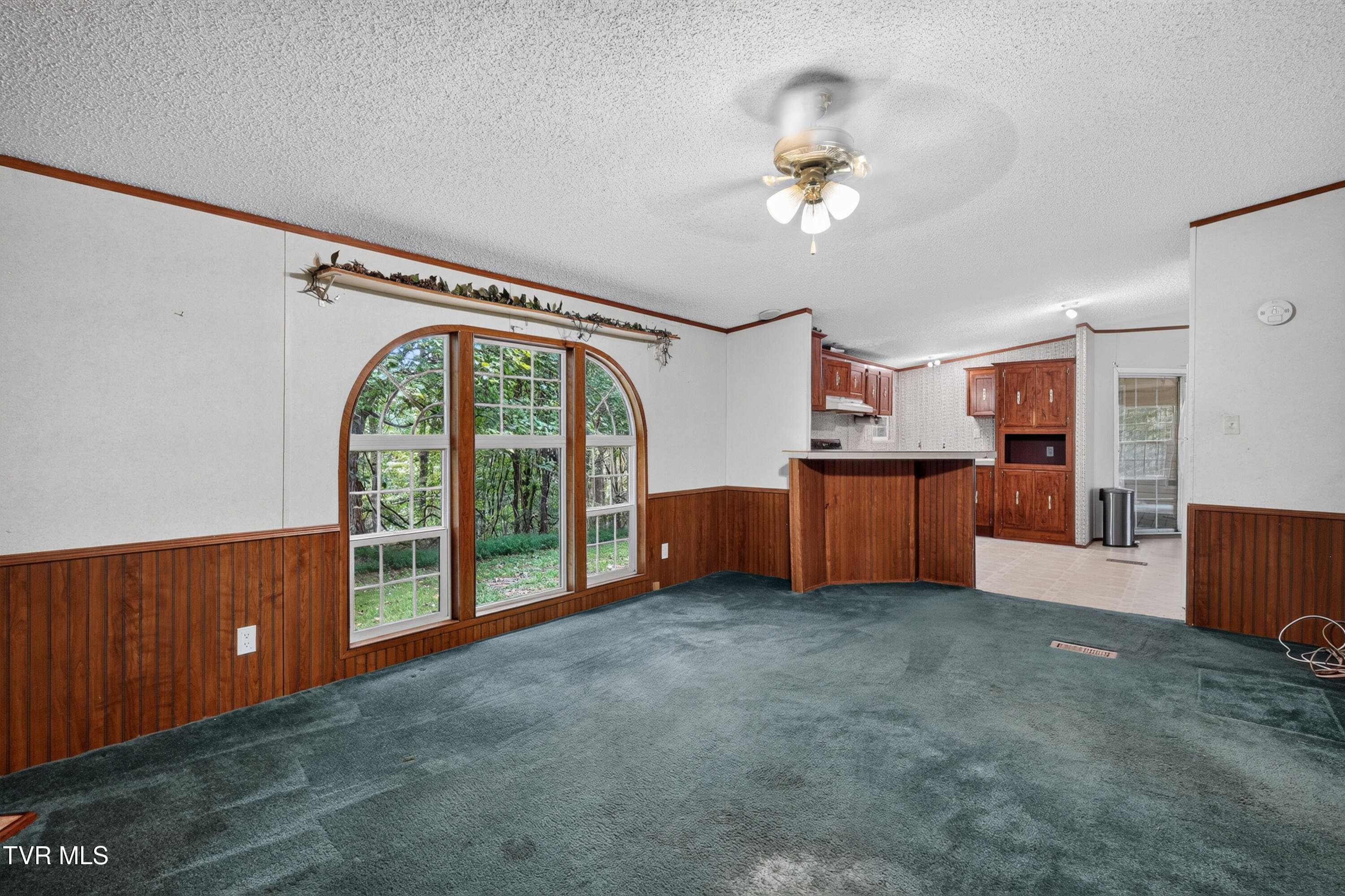 2027 Snowflake Road Gate City, VA 24251 - Photo 25 of 51 15-2027-Snowflake-Rd-Gate-City-WindowSti