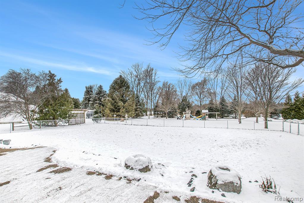 1335 North Graf Road Caro, MI 48723 - Photo 20 of 26 Gallery Image 20