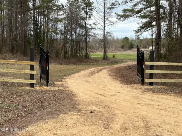 $975,000 | 1750 Hendrix Road, Coffeeville, MS 38922