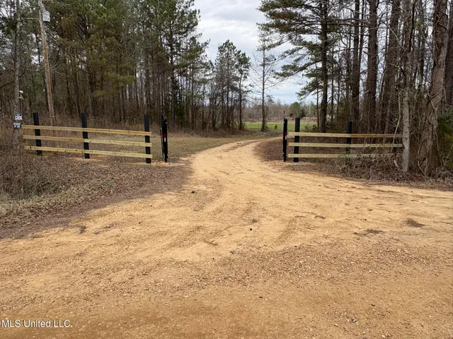 $975,000 | 1750 Hendrix Road, Coffeeville, MS 38922