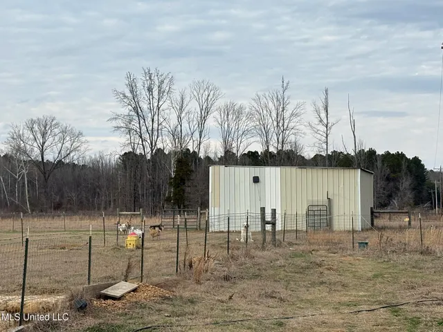 $975,000 | 1750 Hendrix Road, Coffeeville, MS 38922