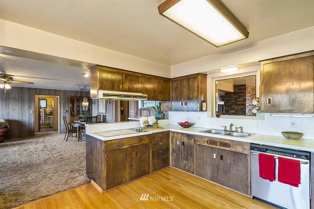 4915 Northeast North Shore Road Belfair, WA 98528 - Photo 8 of 25 Gallery Image 8