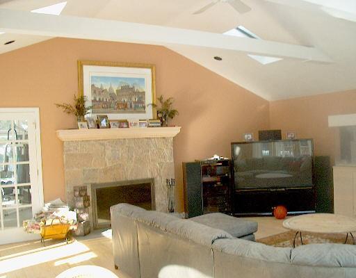 19 Middlefield Road Oxford, CT 06478 - Photo 1 of 1 Gallery Image 1