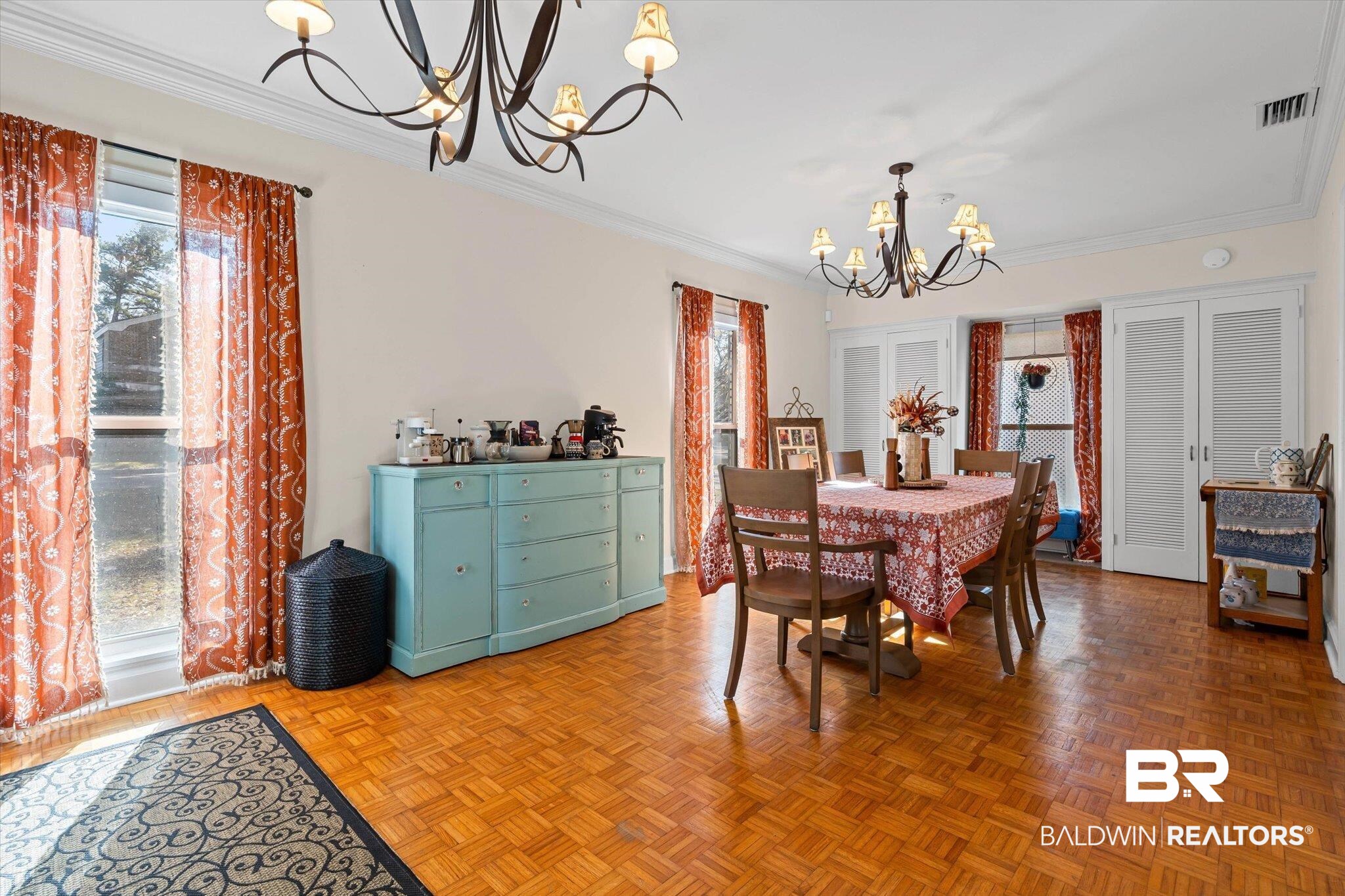 324 Hadrian Street Mobile, AL 36606 - Photo 6 of 33 Dining Room
