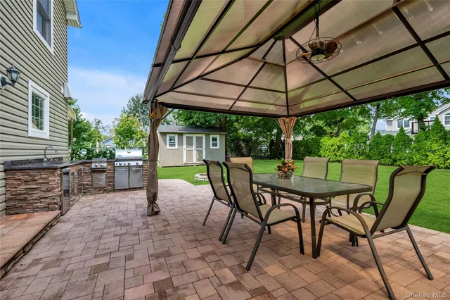 $1,399,000 | 10 Field Avenue, Hicksville, NY 11801