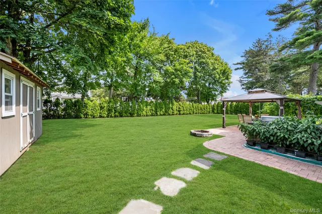 $1,399,000 | 10 Field Avenue, Hicksville, NY 11801