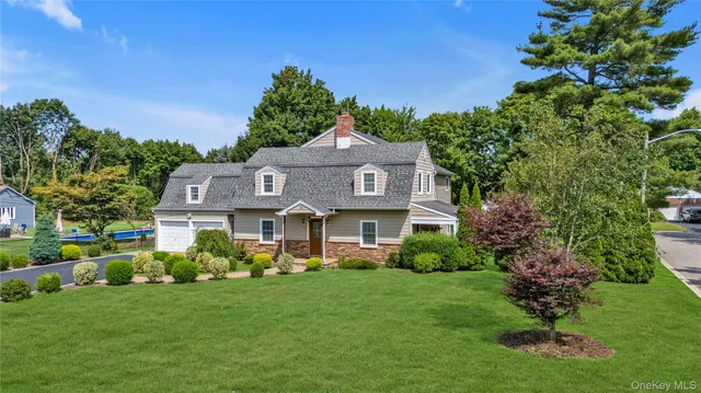 $1,399,000 | 10 Field Avenue, Hicksville, NY 11801