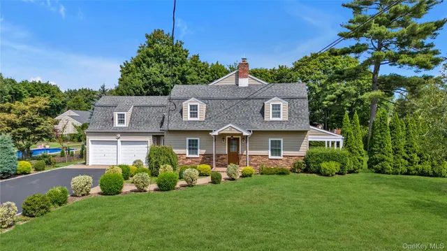 $1,399,000 | 10 Field Avenue, Hicksville, NY 11801