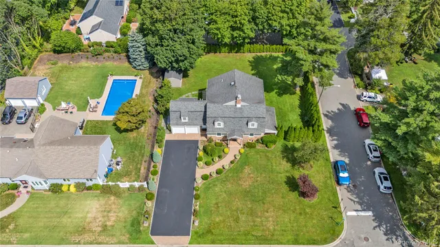 $1,399,000 | 10 Field Avenue, Hicksville, NY 11801