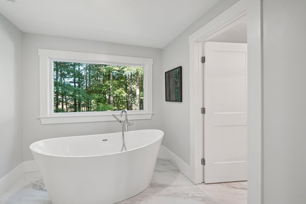 555 Old Harvard Road Boxborough, MA 01719 - Photo 21 of 40