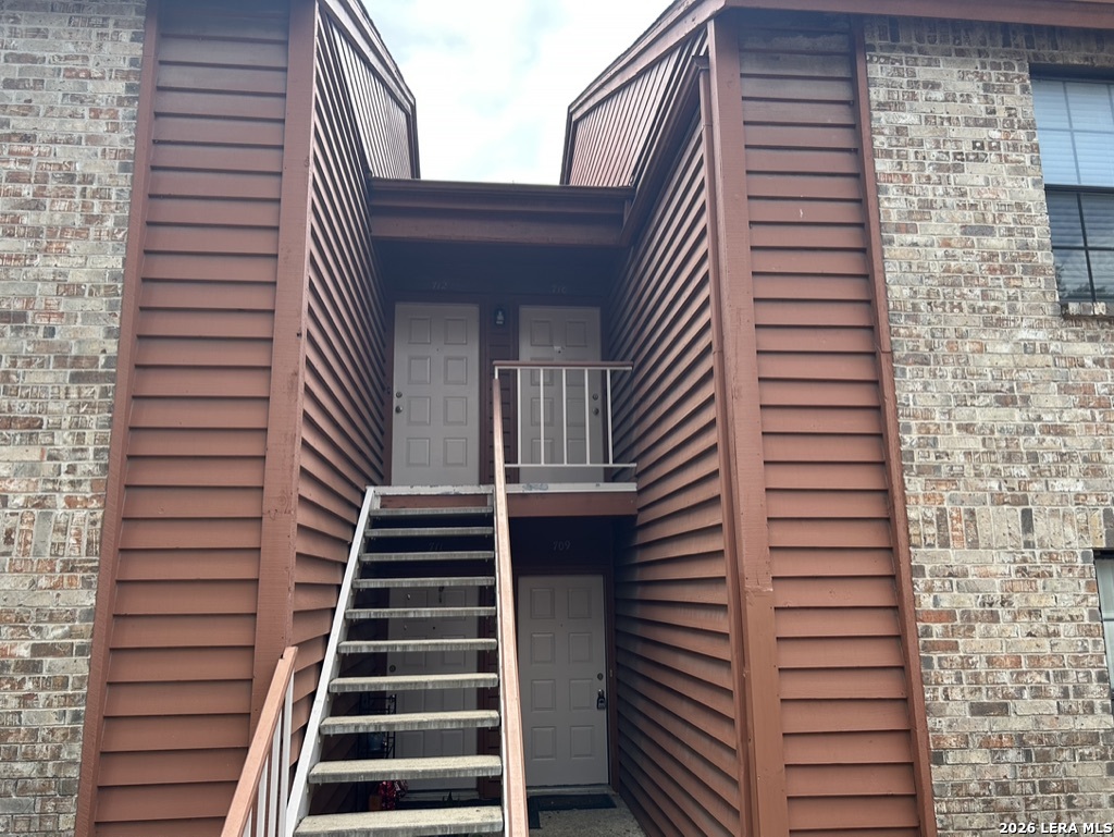 13018 Heimer Road, Unit 710 San Antonio, TX 78216 - Photo 4 of 27 a view of entryway