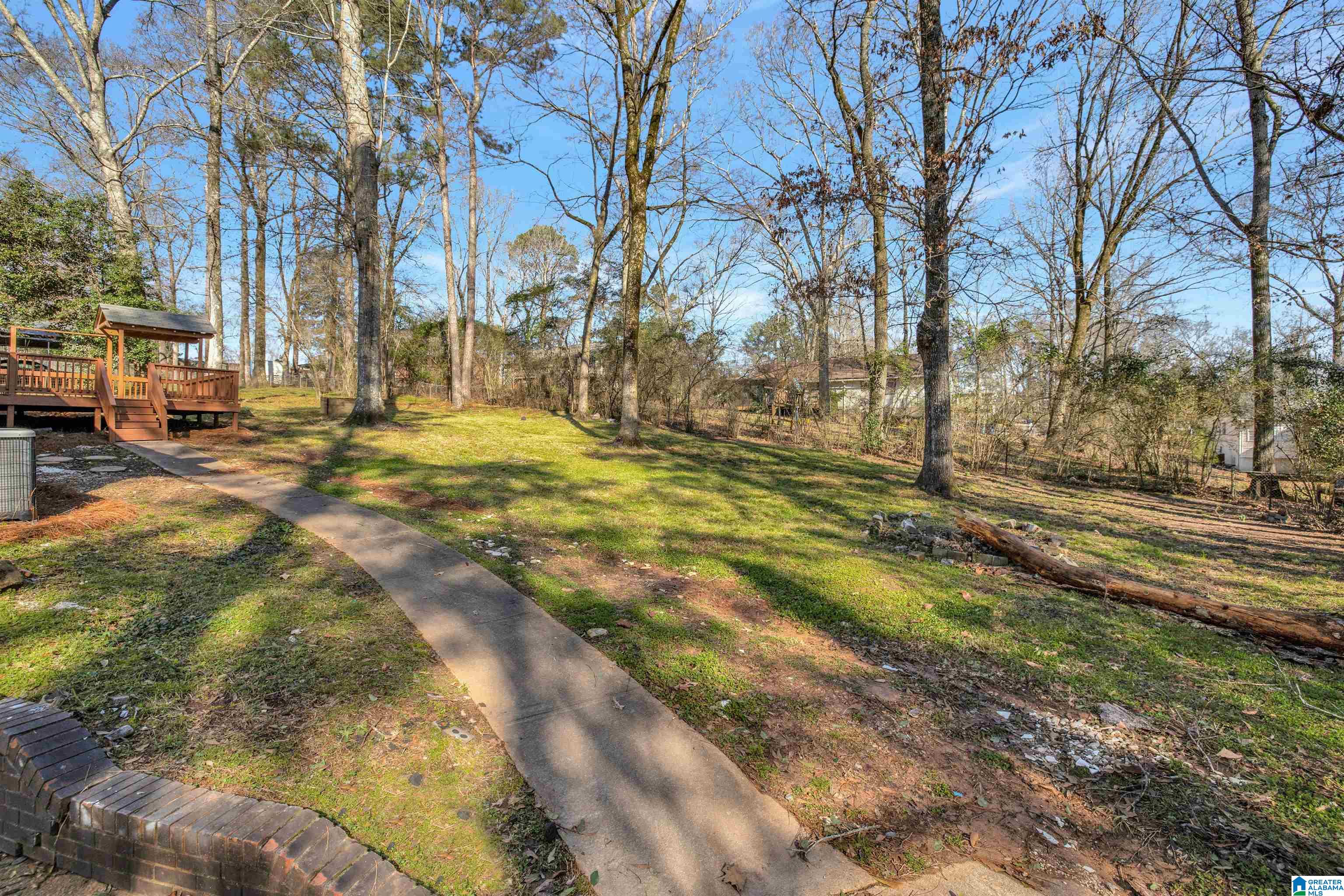 112 Hickory Street Alabaster, AL 35114 - Photo 6 of 34