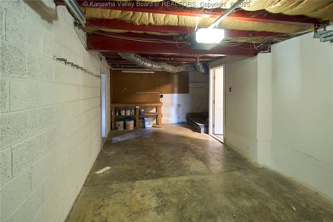 907 Valley Road Charleston, WV 25302 - Photo 36 of 47 Gallery Image 36