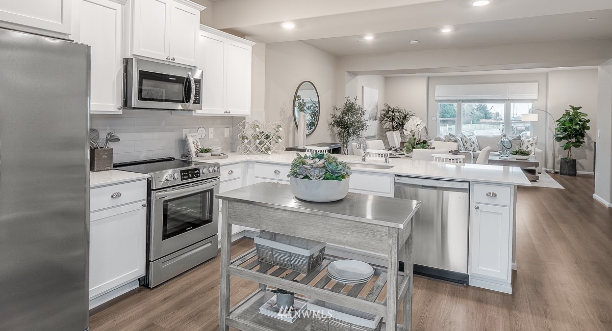 17401 118th Ave Court East, Unit A Puyallup, WA 98374 - Photo 9 of 14