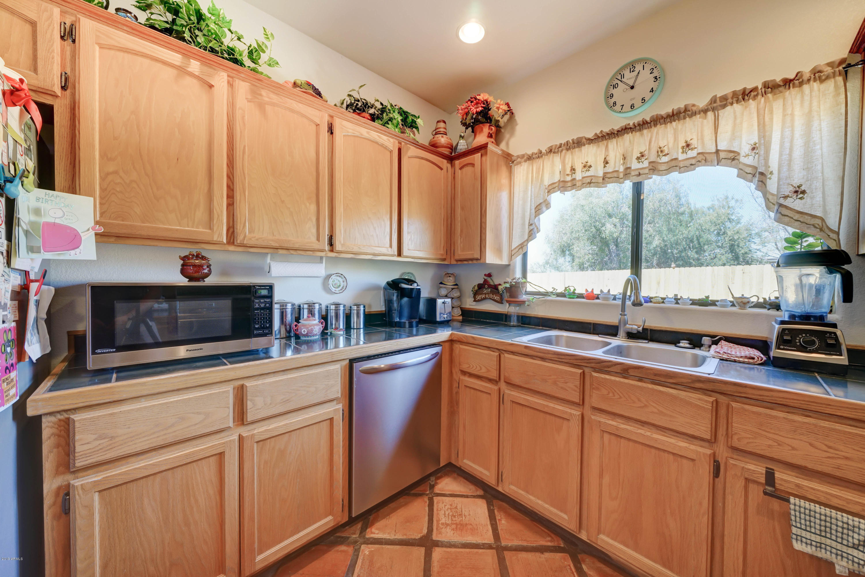 1049 North Sun Road Apache Junction, AZ 85119 - Photo 11 of 28 1049 N Sun Road-11