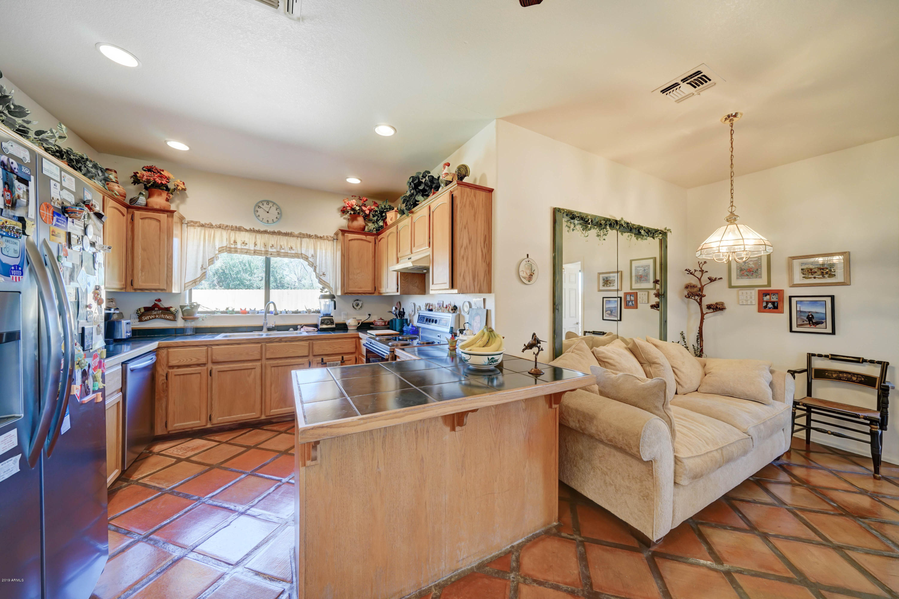 1049 North Sun Road Apache Junction, AZ 85119 - Photo 8 of 28 1049 N Sun Road-8
