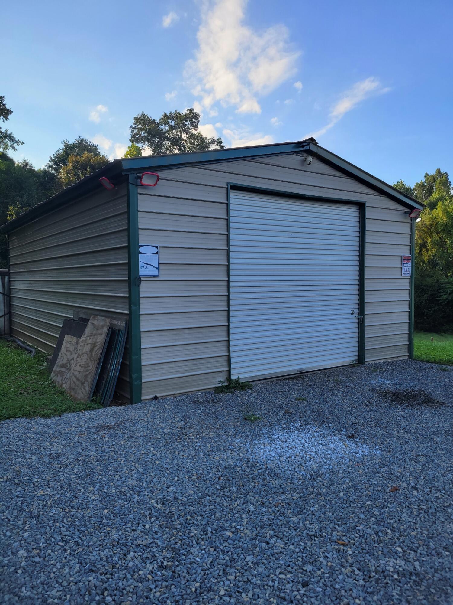 1117 Lucy Wade Road Rocky Mount, VA 24151 - Photo 13 of 18 Garage