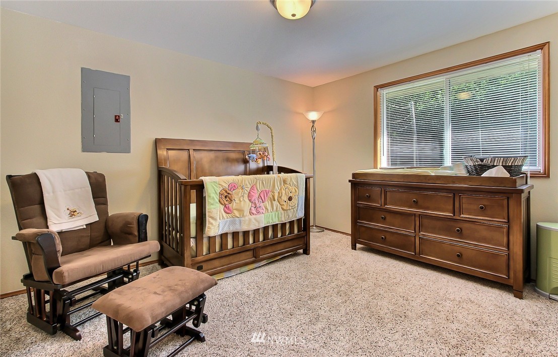 19441 Maxwell Road Southeast Maple Valley, WA 98038 - Photo 13 of 15