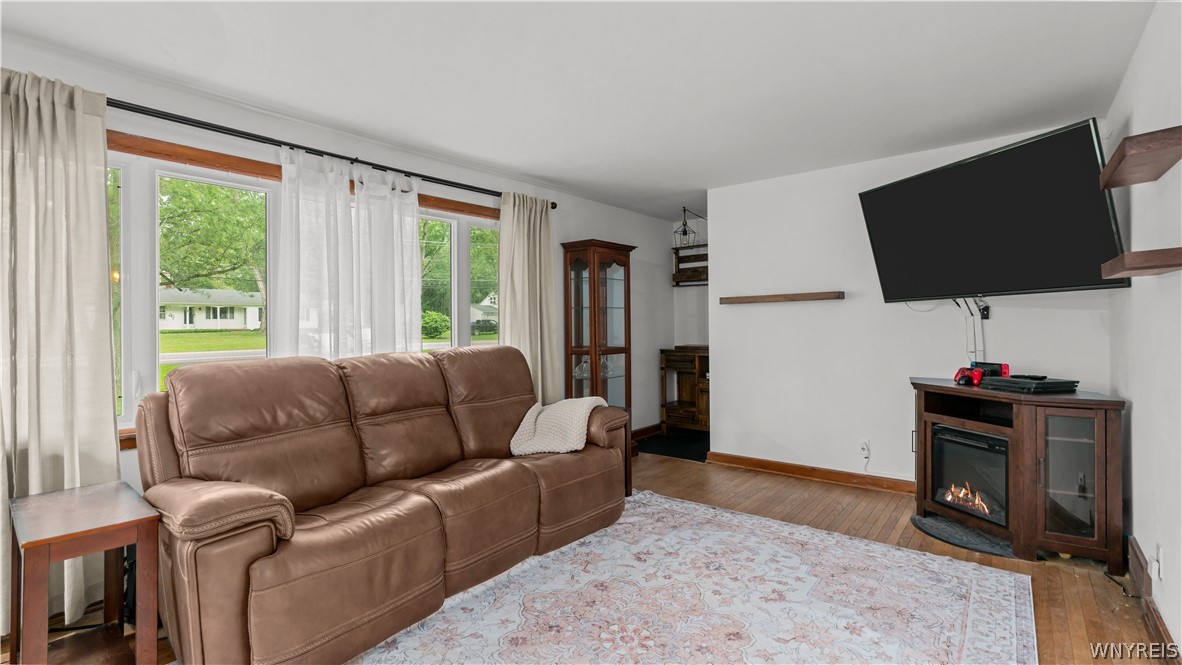 4402 Two Rod Road East Aurora, NY 14052 - Photo 7 of 34 Gallery Image 7