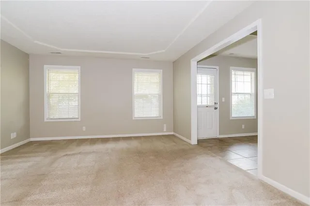 $1,810 | 1602 Cooper Drive, Raymore, MO 64083