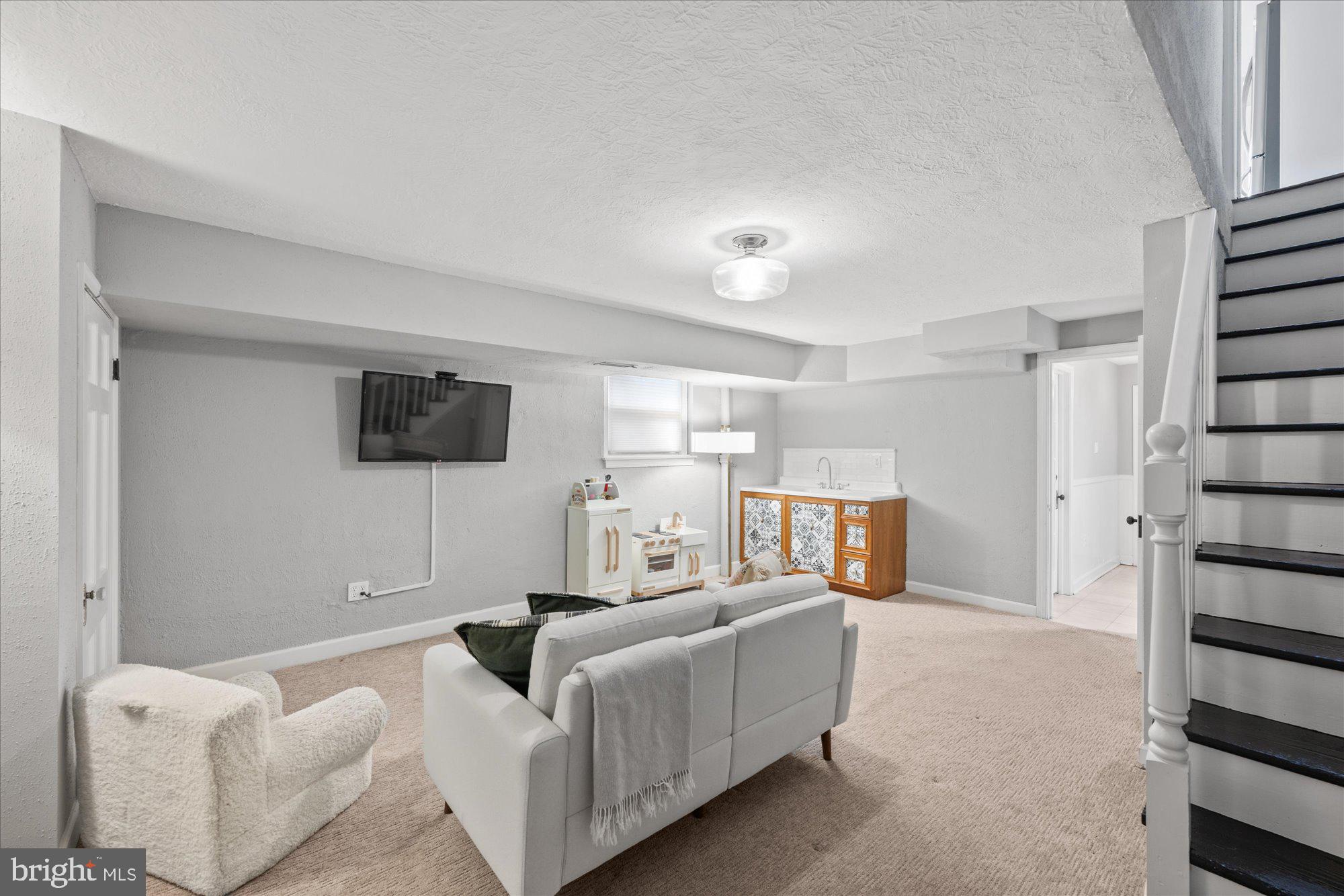 3719 Jenifer Street Northwest Washington, DC 20015 - Photo 16 of 24