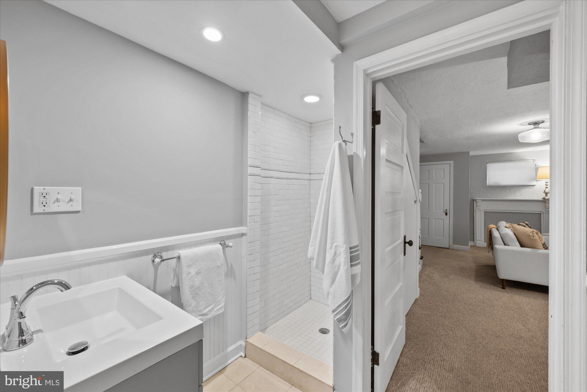 3719 Jenifer Street Northwest Washington, DC 20015 - Photo 19 of 24