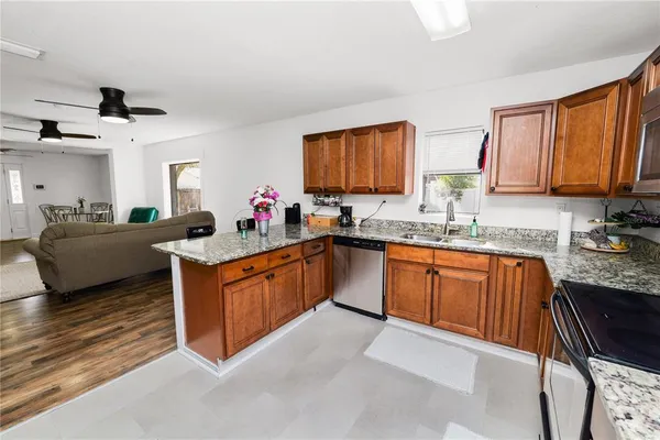 $2,100 | 1250 Mitchell Street, Lakeland, FL 33801