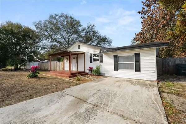 $2,100 | 1250 Mitchell Street, Lakeland, FL 33801