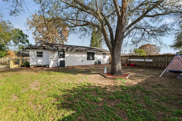 $2,100 | 1250 Mitchell Street, Lakeland, FL 33801